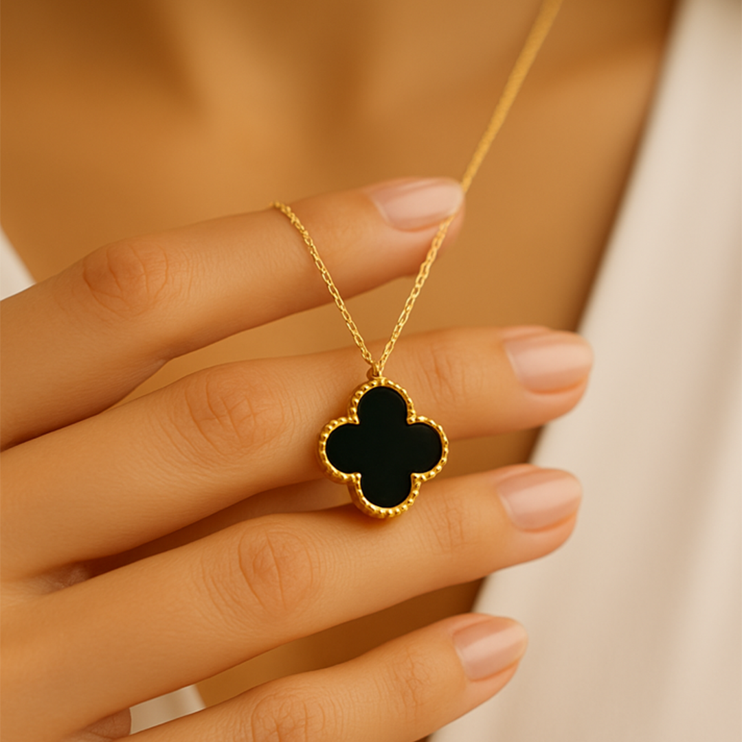 14 Ayar Altın Siyah Yonca Kolye (L)