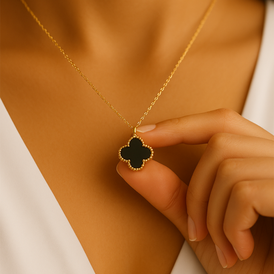 14 Ayar Altın Siyah Yonca Kolye (XL)