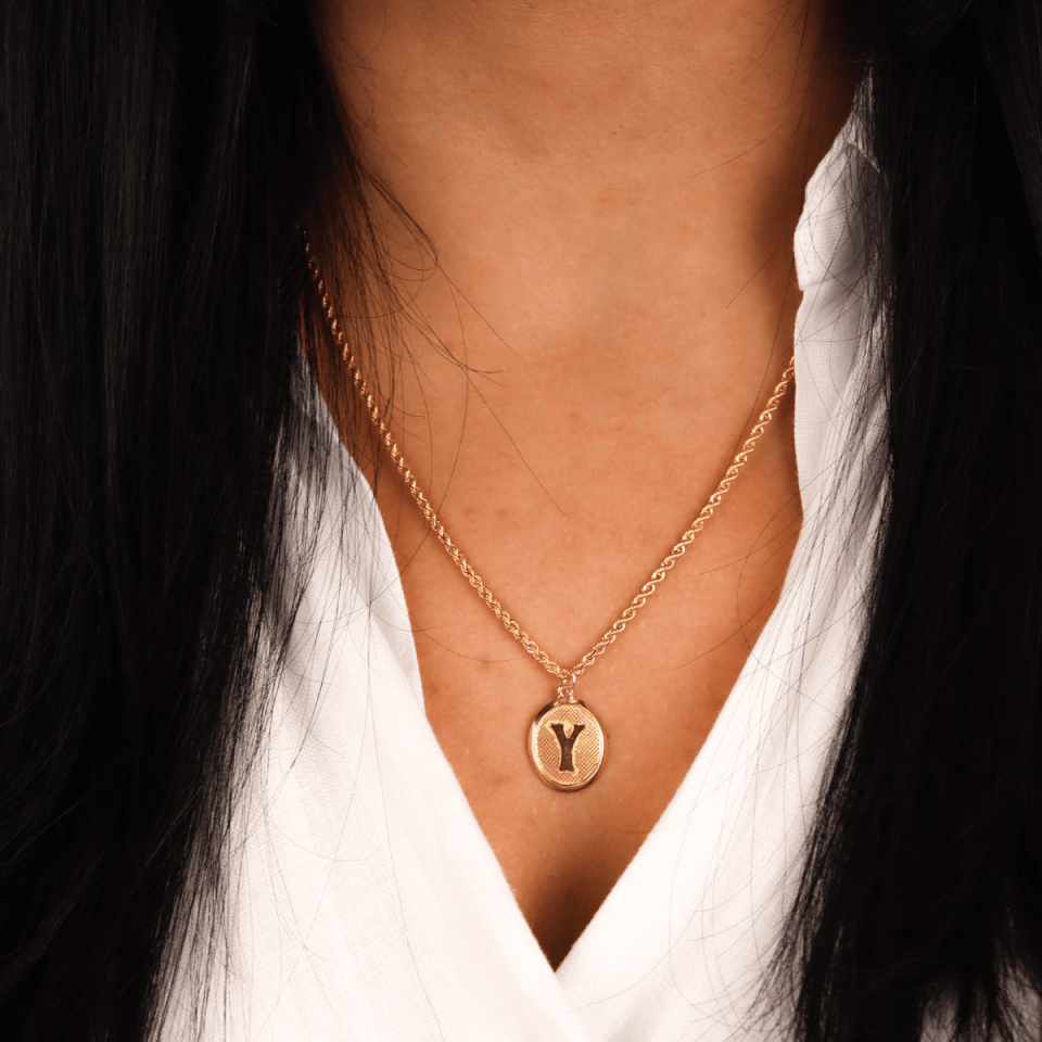 Halat Zincirli Vintage Oval Y Harfi Kolye