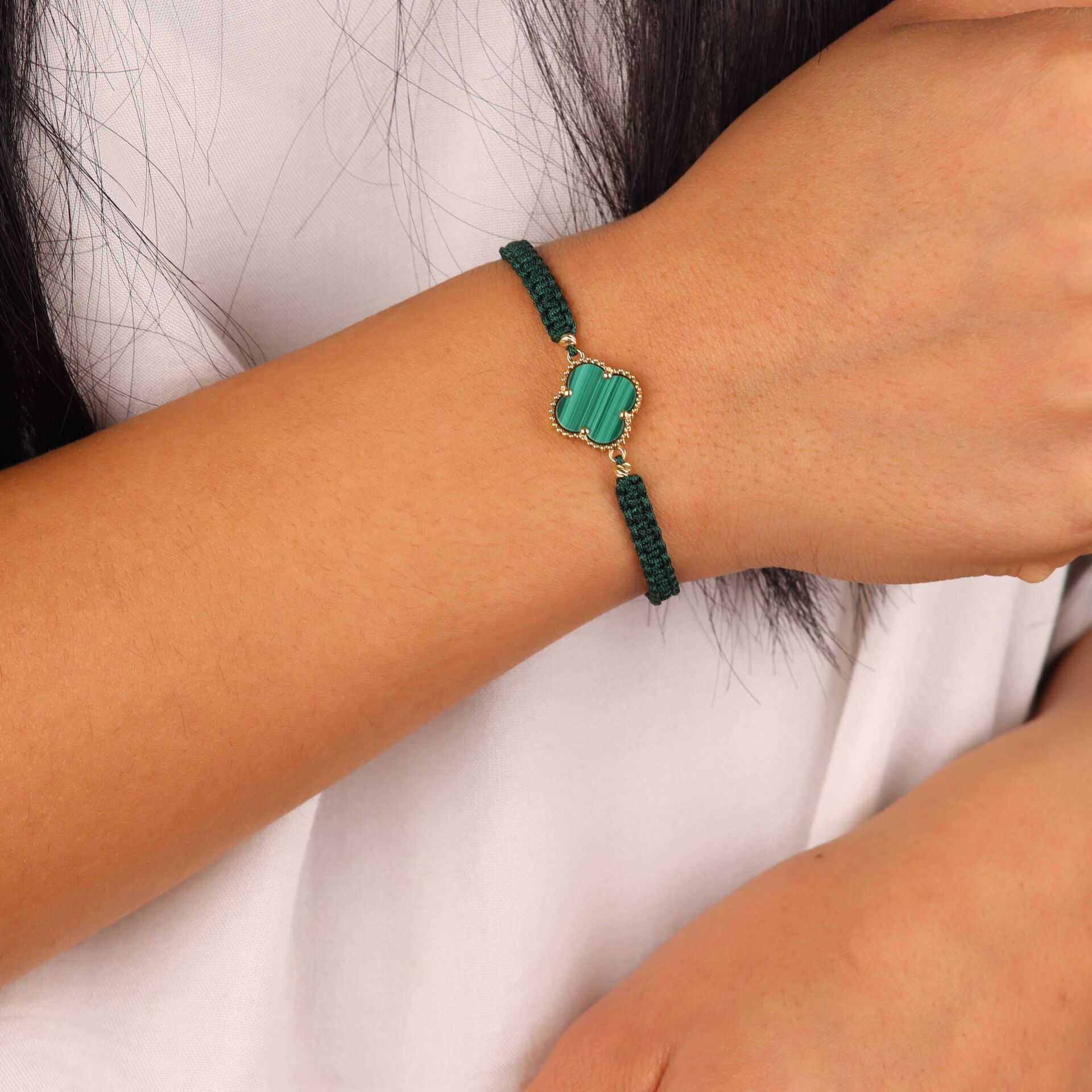 Yeşil Taşlı Yonca İp Bileklik