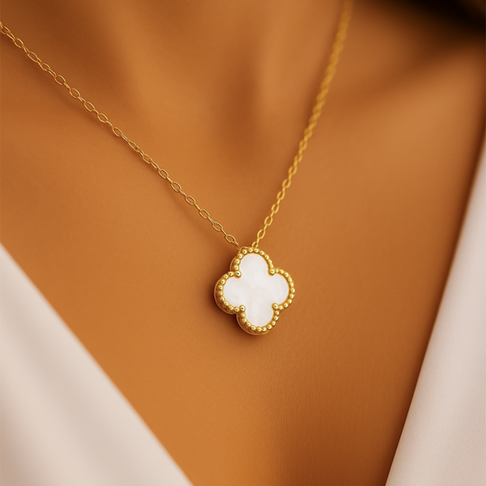 14 Ayar Altın Beyaz Yonca Kolye ( L )