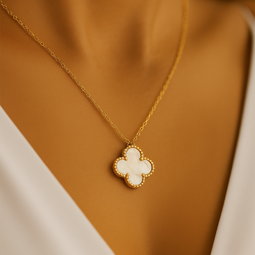 14 Ayar Altın Beyaz Yonca Kolye ( XL )