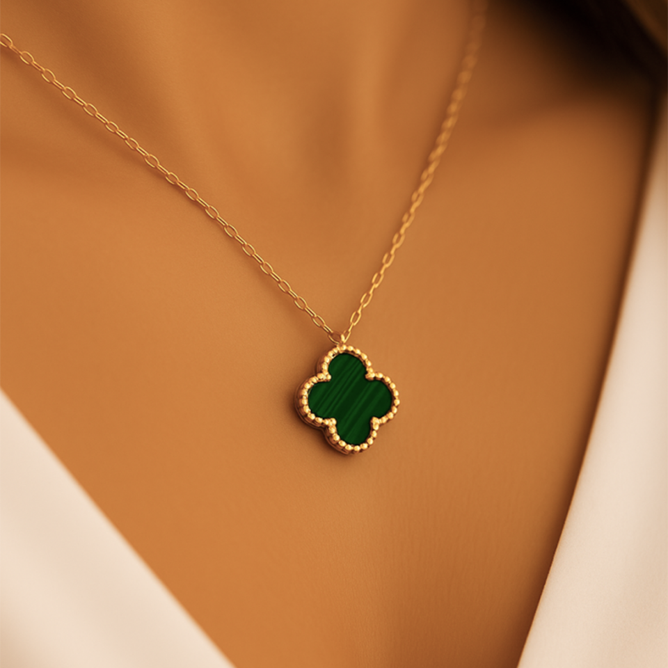 14 Ayar Altın Yeşil Yonca Kolye ( M )