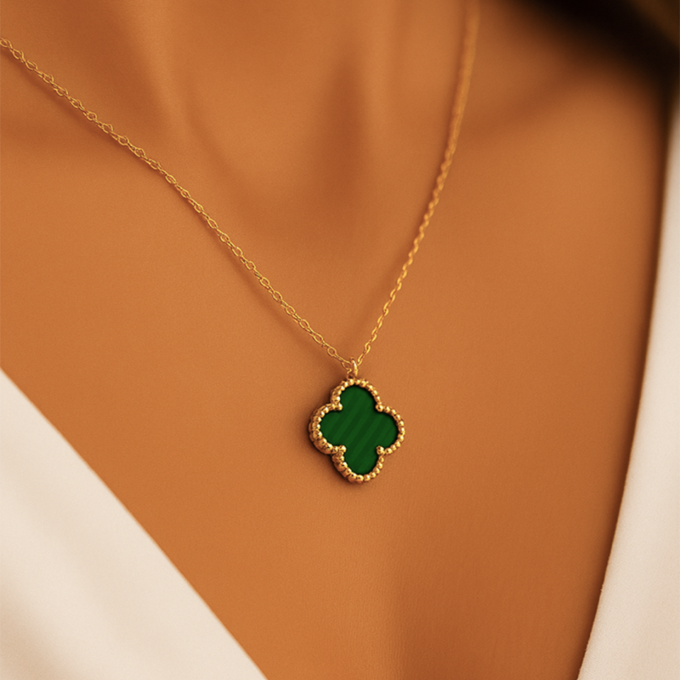 14 Ayar Altın Yeşil Yonca Kolye ( L )