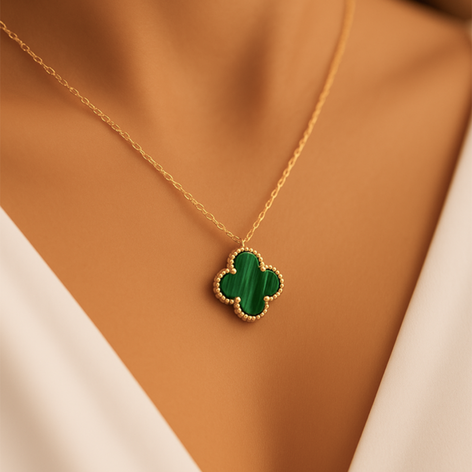 14 Ayar Altın Yeşil Yonca Kolye ( L )