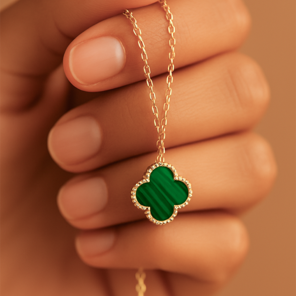 14 Ayar Altın Yeşil Yonca Kolye ( L )