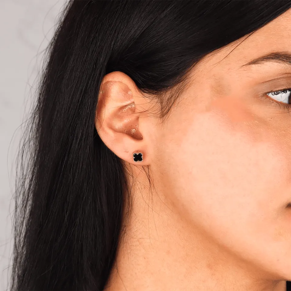 Siyah Taşlı Yonca Küpe