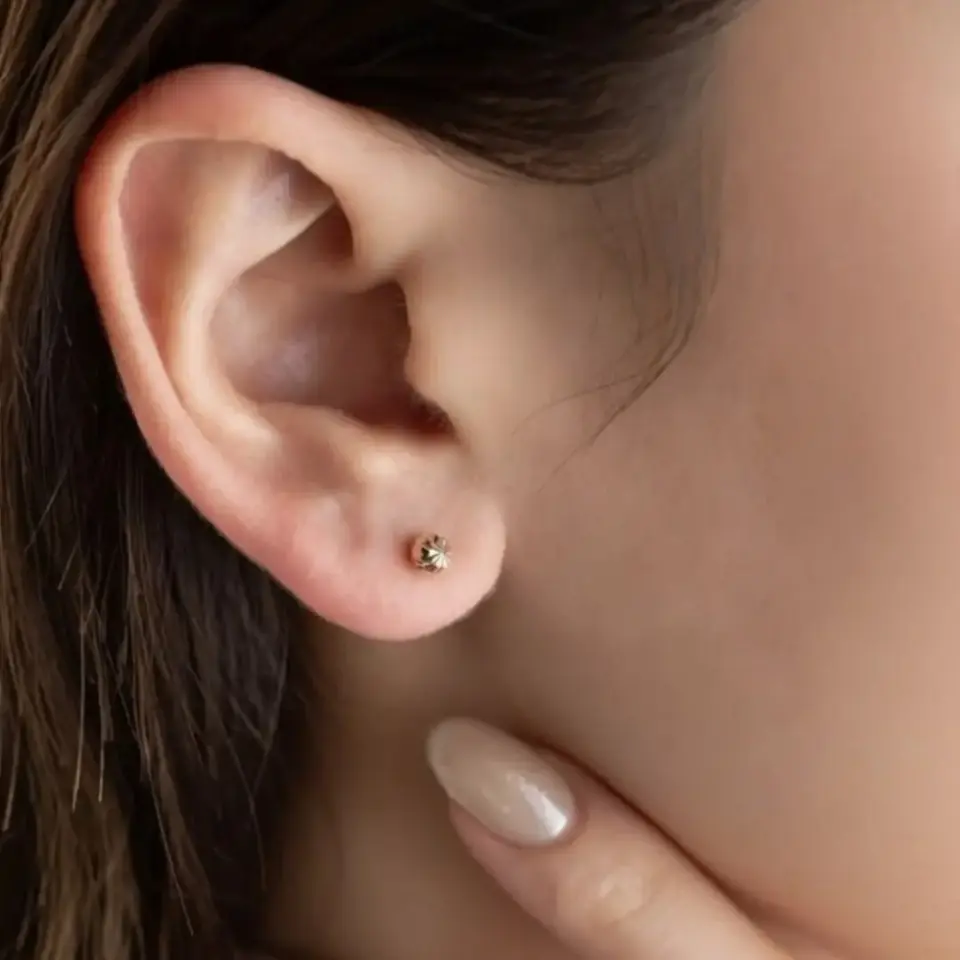 8 Ayar Altın Kalemli Top Küpe (4 mm)