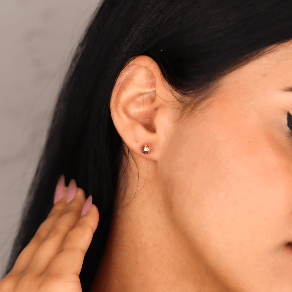 8 Ayar Altın Kalemli Top Küpe (6 mm)