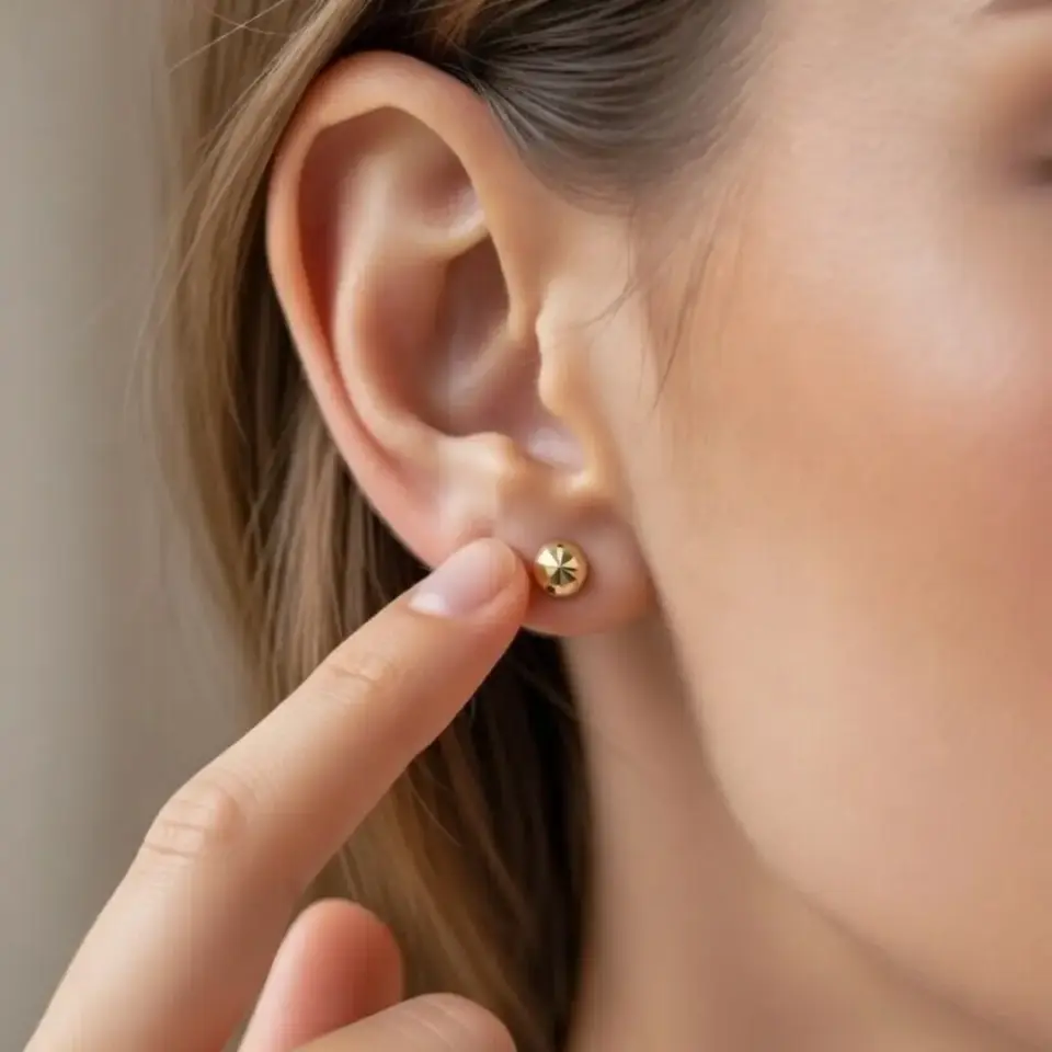 8 Ayar Altın Kalemli Top Küpe (6 mm)