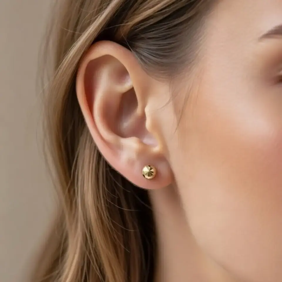 8 Ayar Altın Kalemli Top Küpe (6 mm)