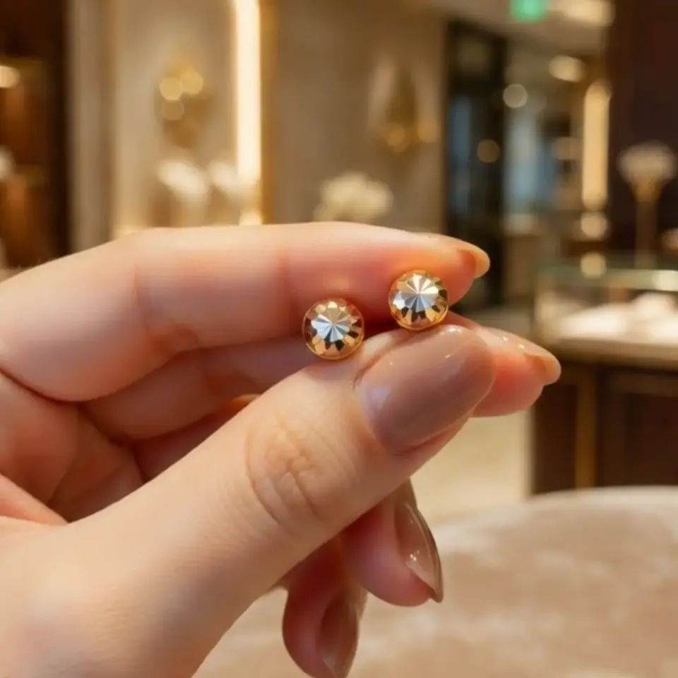 8 Ayar Altın Kalemli Top Küpe (7 mm)