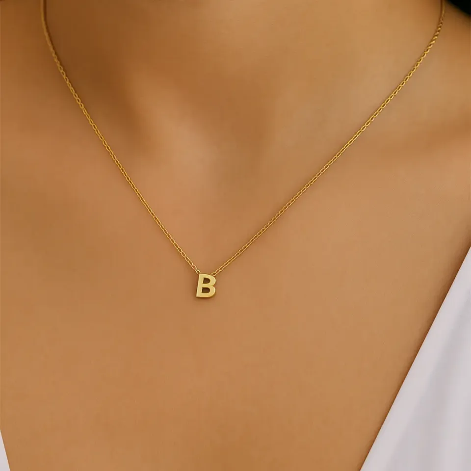 B Harfi Zincirli Küp Kolye