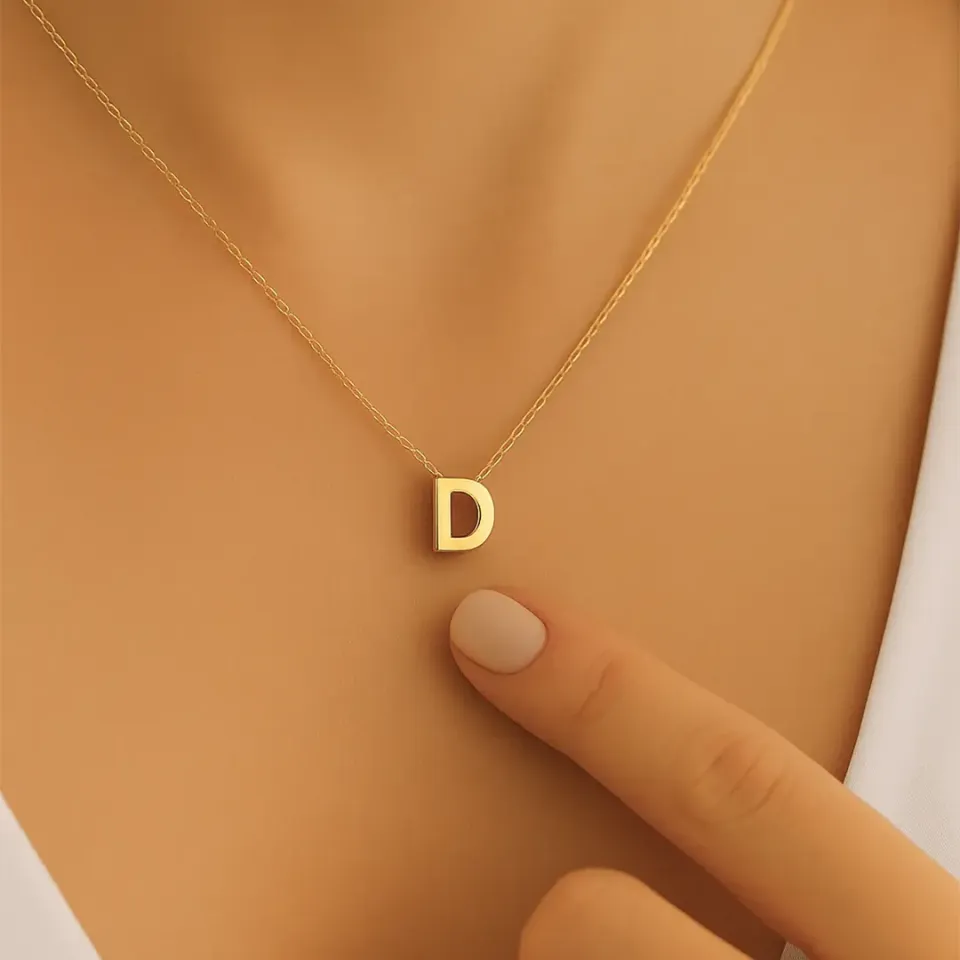 D Harfi Zincirli Küp Kolye