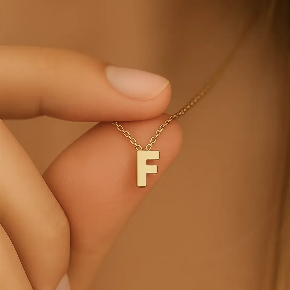 F Harfi Zincirli Küp Kolye