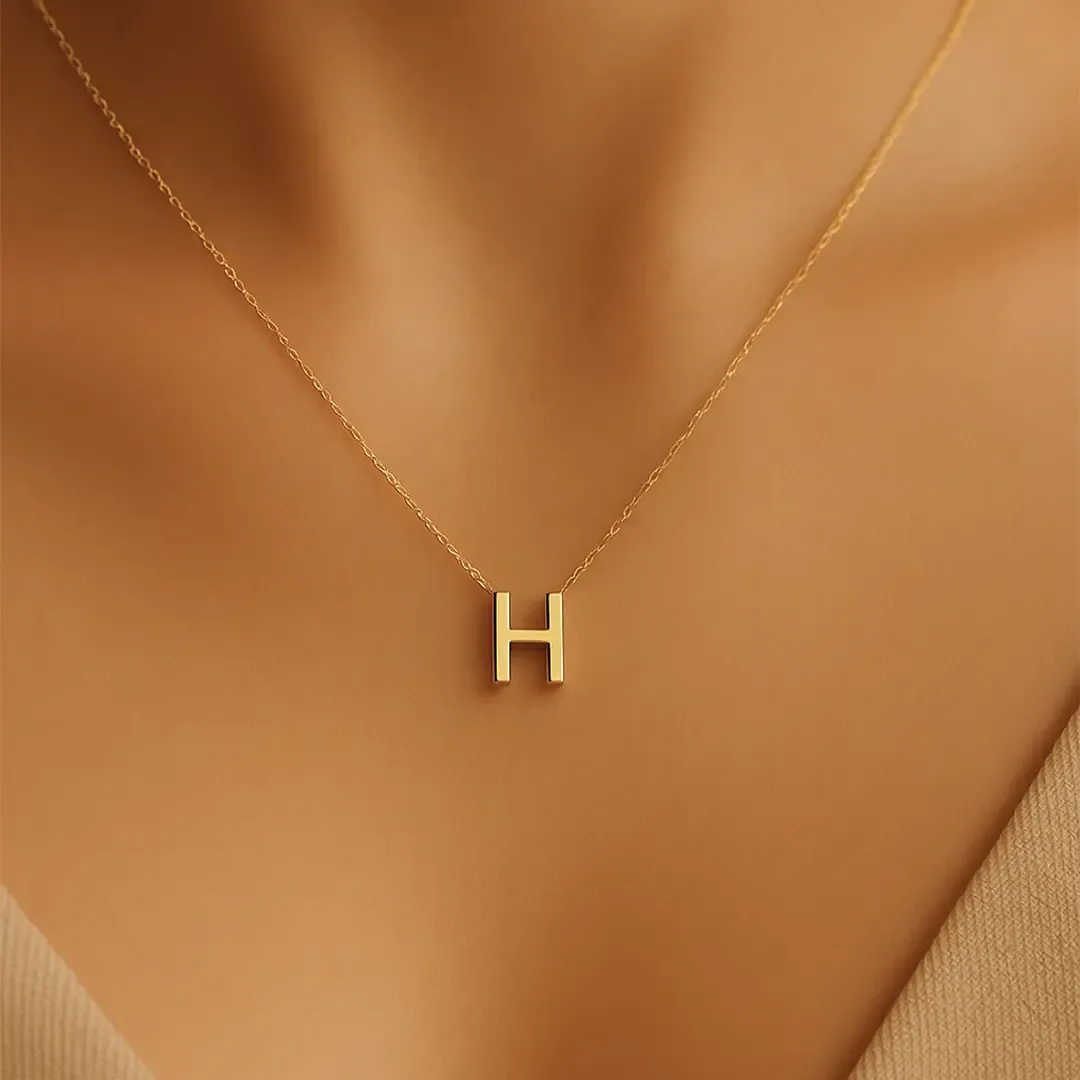 H Harfi Zincirli Küp Kolye
