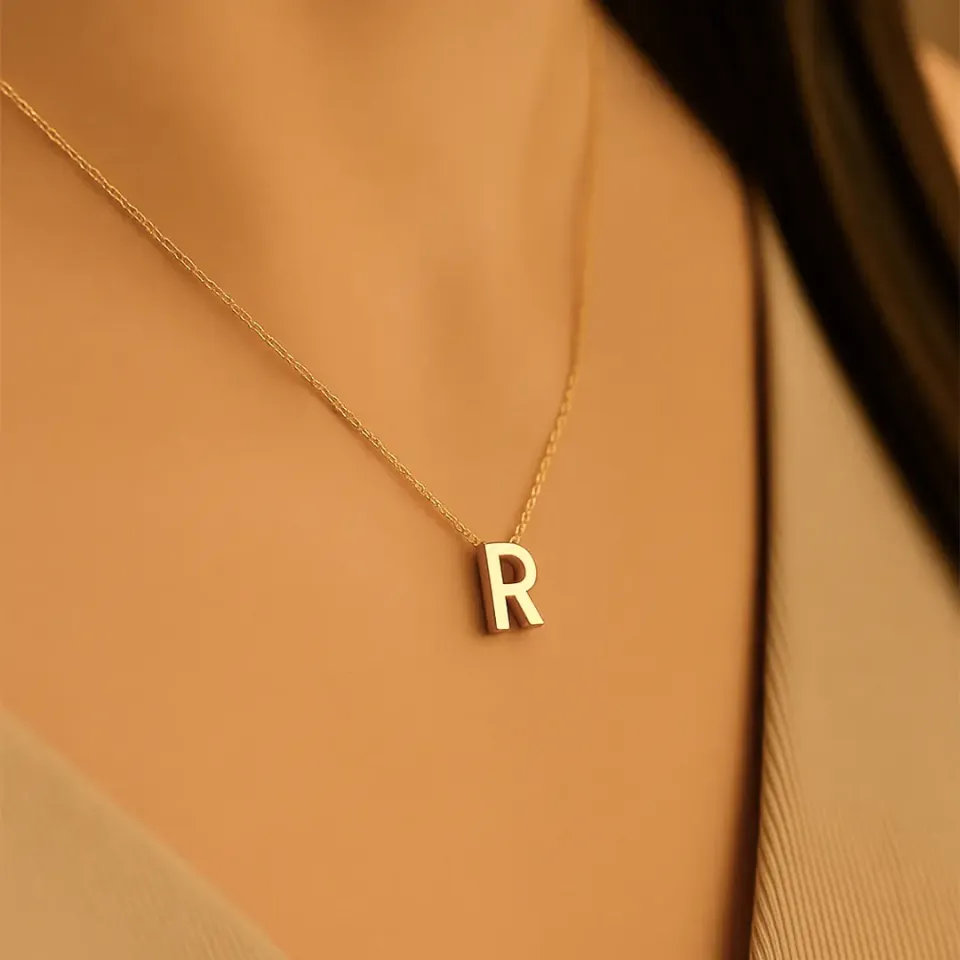 R Harfi Zincirli Küp Kolye