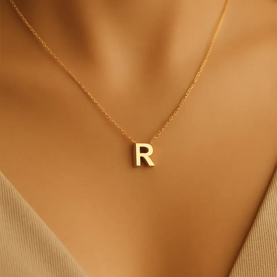 R Harfi Zincirli Küp Kolye
