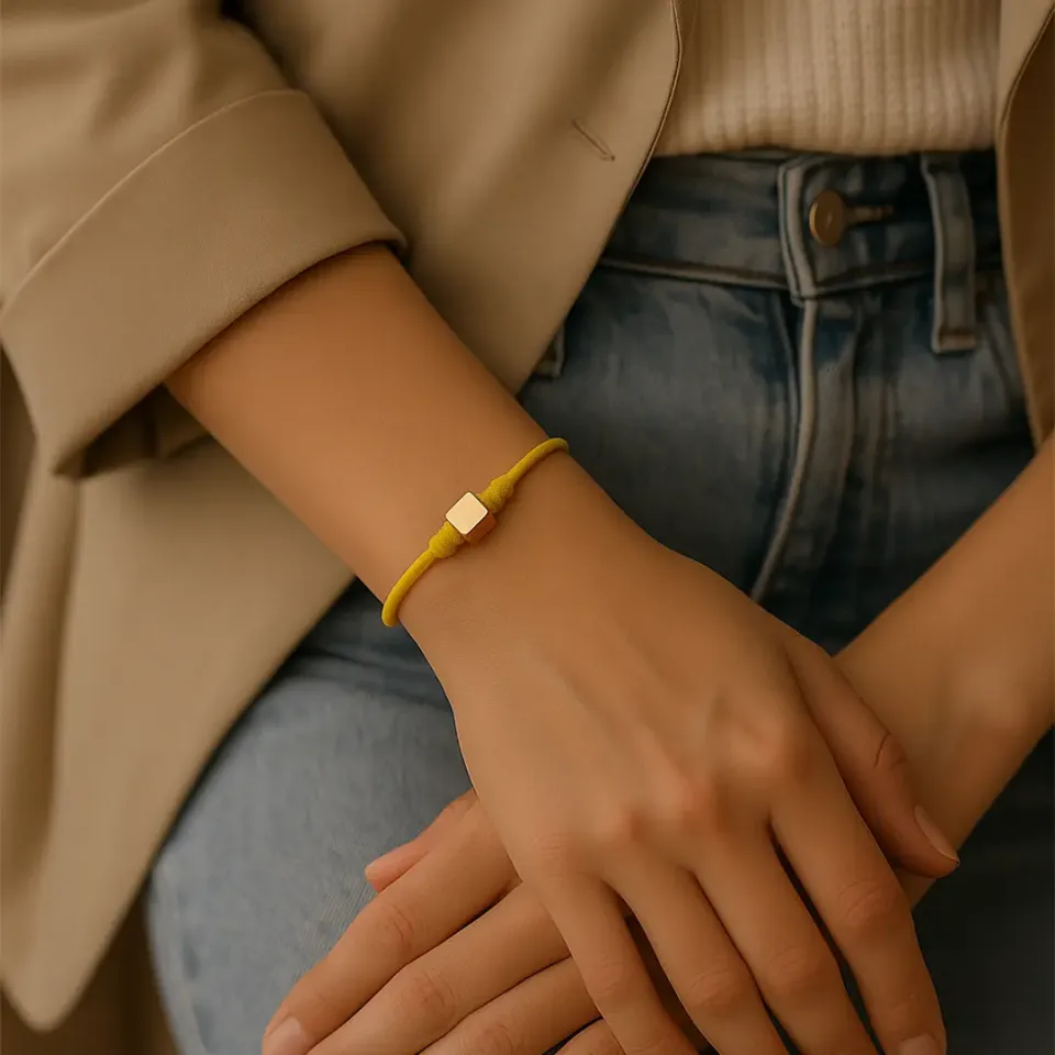 Sarı İpli Altın Küp Bileklik