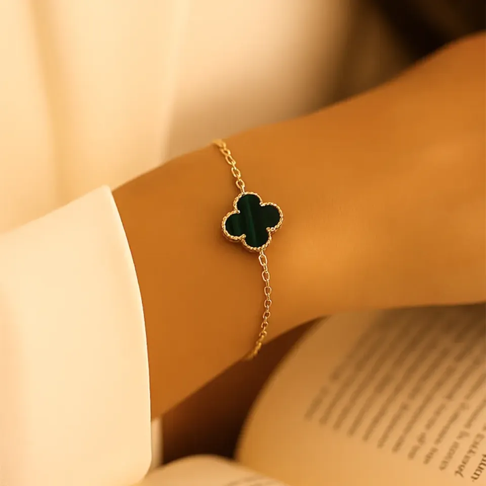 Siyah Yonca Bileklik