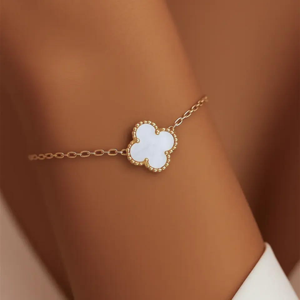 Beyaz Yonca Bileklik