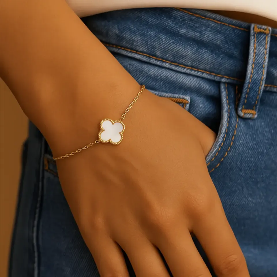 Beyaz Yonca Bileklik