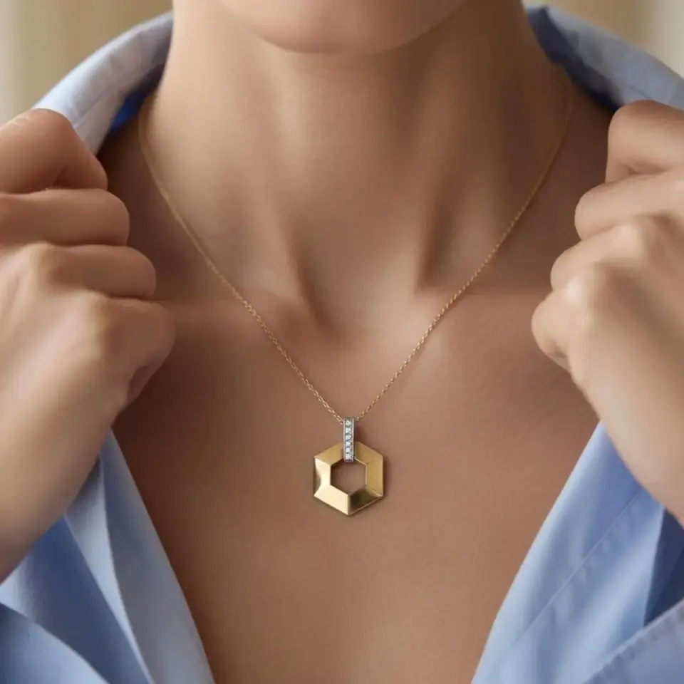 14 Ayar Altın Vetra Kolye