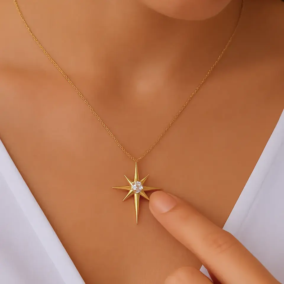 Mini Taşlı Kuzey Yıldızı Kolye