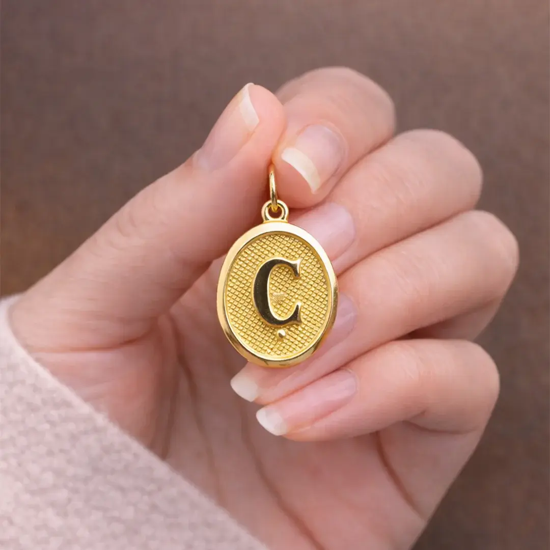 14 Ayar Altın Vintage Oval Harf Kolye Ucu ( Ç Harfi )