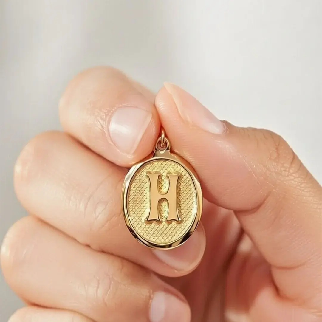 14 Ayar Altın Vintage Oval Harf Kolye Ucu ( H Harfi )