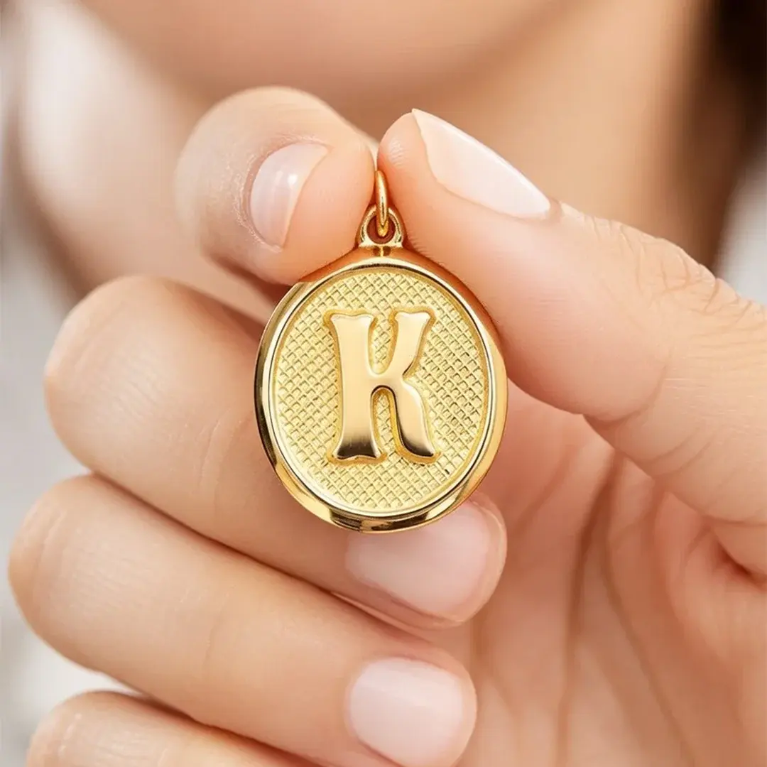 14 Ayar Altın Vintage Oval Harf Kolye Ucu ( K Harfi )