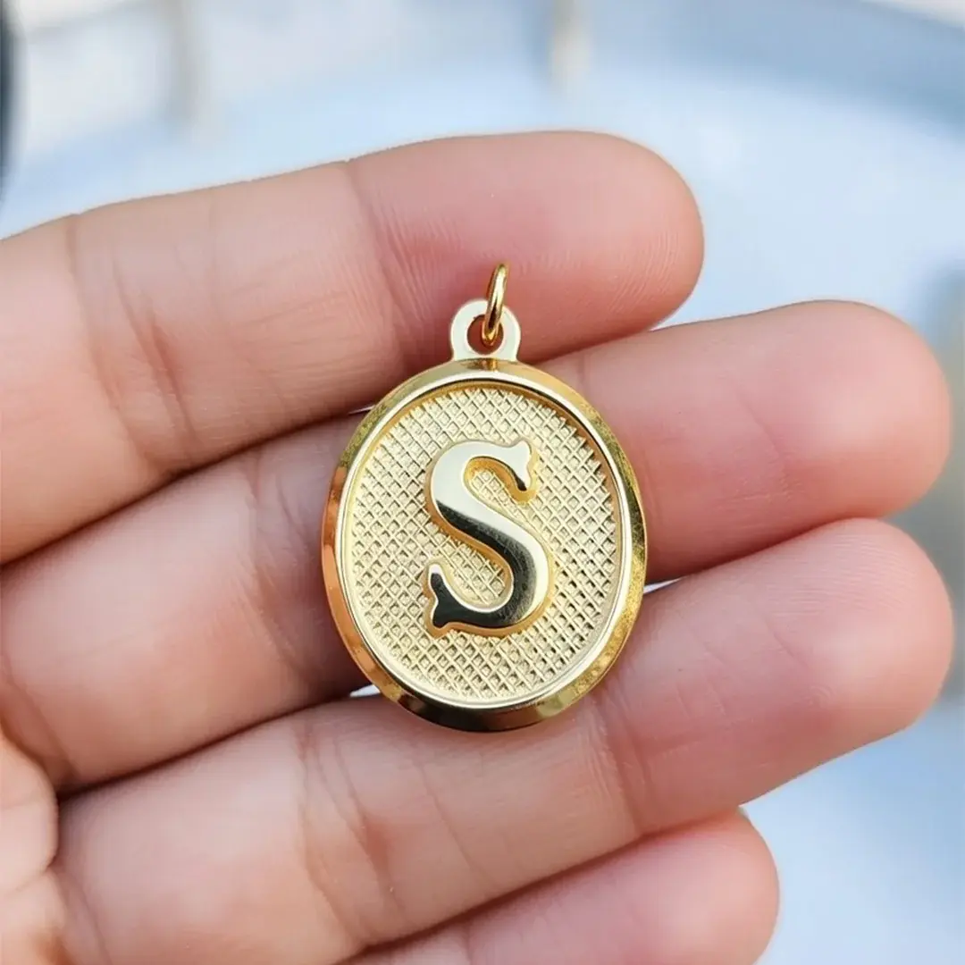 14 Ayar Altın Vintage Oval Harf Kolye Ucu ( S Harfi )