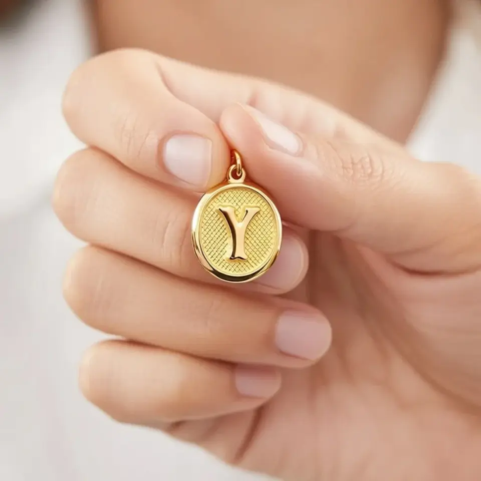 14 Ayar Altın Vintage Oval Harf Kolye Ucu ( Y Harfi )