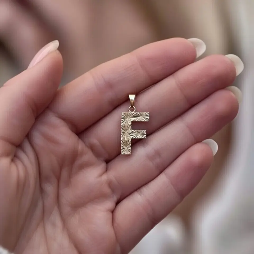 14 Ayar Altın Kalemli Harf Kolye Ucu (F Harfi)