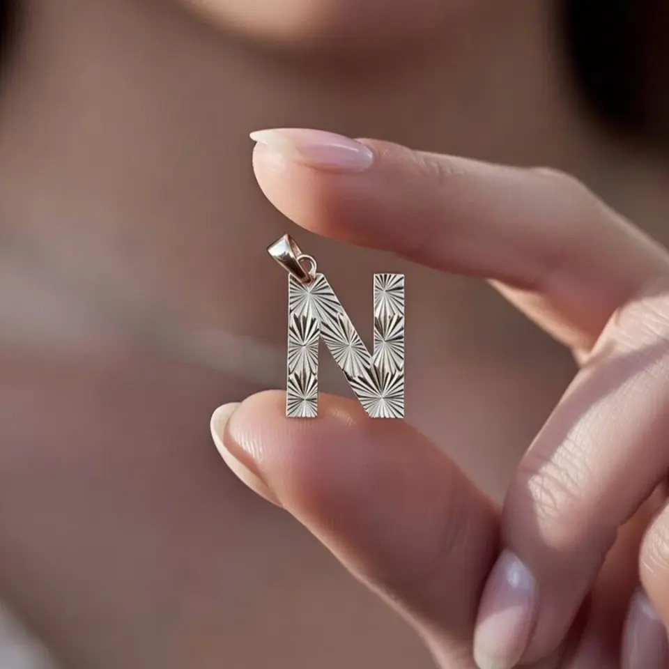 14 Ayar Altın Kalemli Harf Kolye Ucu (N Harfi)